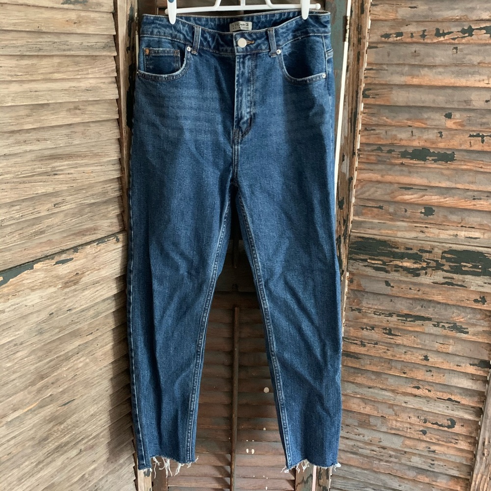 High waisted boyfriend jeans